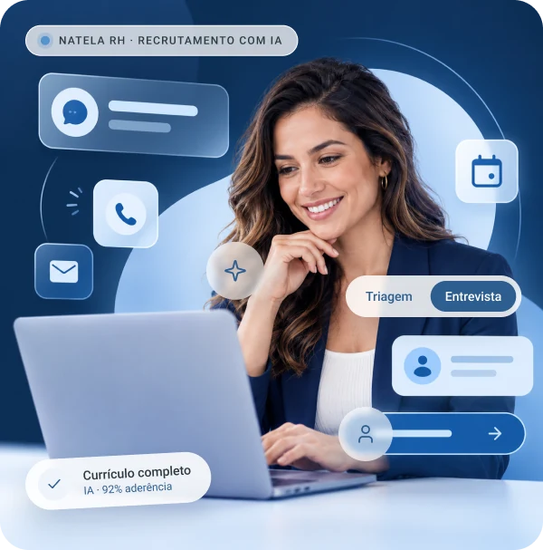 Especialista da Natela RH sorrindo diante do notebook, cercada por ícones de triagem, entrevista e currículo completo
